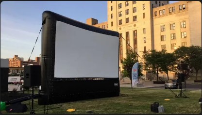 Inflatable outdoor movie screen