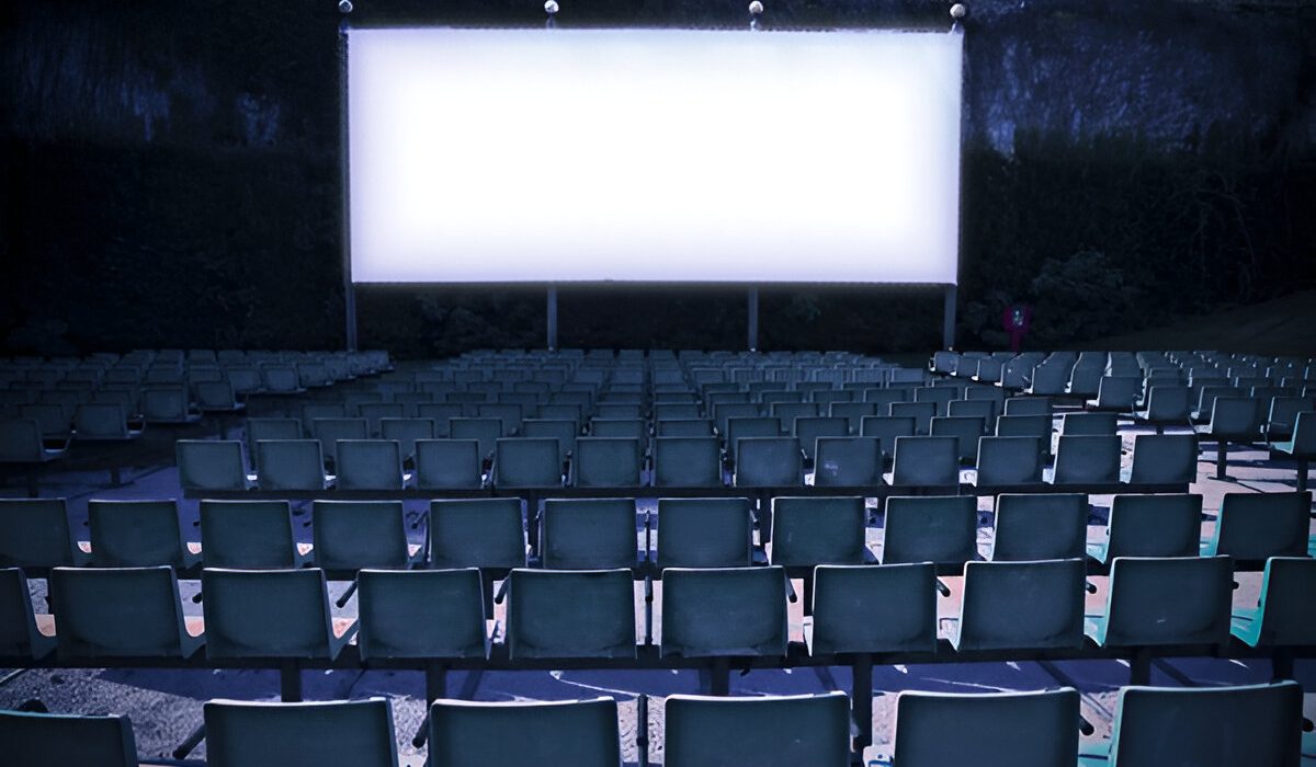 Projector Screen